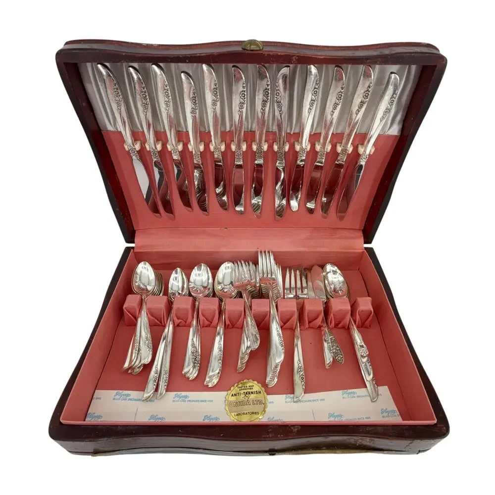 ONEIDA LTD. 1881 ROGERS Lilac Time Pattern Silverplate Flatware 73 Piece Set